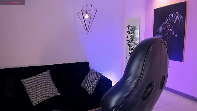 Snapshot of MiaFarrell_ chatting on 09-30-25, 06:35 MiaFarrell online show from 09-30-25, 06:35