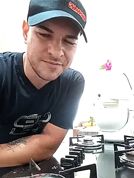 Snapshot of sigma358 chatting on 03-11-25, 05:24 sigma358 online show from 03-11-25, 05:24