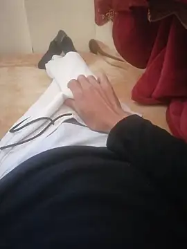 MamhounXx1 online show from 01-01-25, 12:33