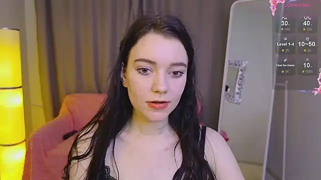 Snapshot of Lana__Cute_ chatting on 03-08-25, 11:28 Lana Cute online show from 03-08-25, 11:28