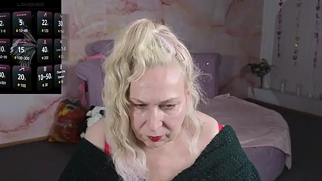 Penelope Pinky online show from 06-10-26, 12:26