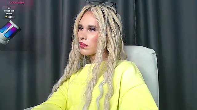 Cassie Bae online show from 01-14-25, 04:50