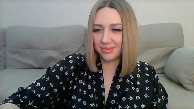 Snapshot of VickyLove047 chatting on 01-04-25, 06:30 VickyLove047 online show from 01-04-25, 06:30