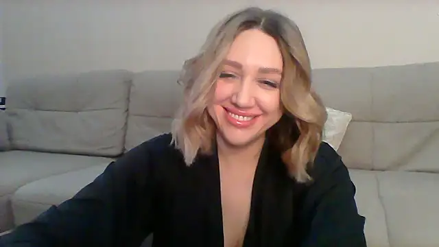 Snapshot of VickyLove047 chatting on 02-15-25, 10:22 VickyLove047 online show from 02-15-25, 10:22