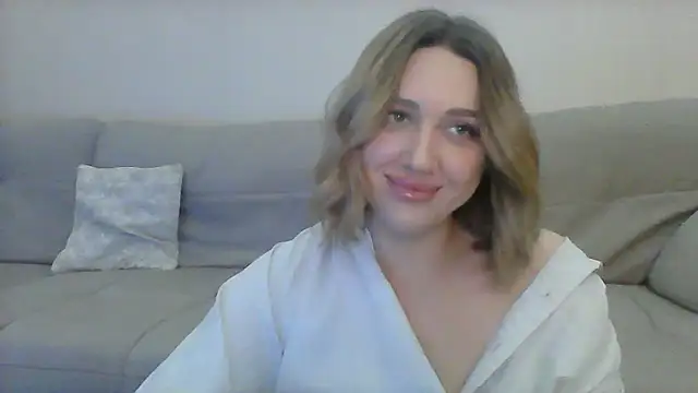 Snapshot of VickyLove047 chatting on 03-22-25, 05:49 VickyLove047 online show from 03-22-25, 05:49