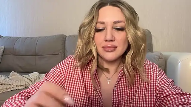 Snapshot of VickyLove047 chatting on 10-03-25, 08:33 VickyLove047 online show from 10-03-25, 08:33