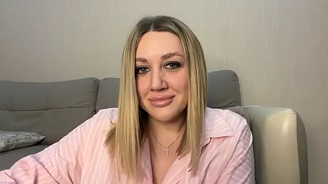 Snapshot of VickyLove047 chatting on 10-06-25, 06:16 VickyLove047 online show from 10-06-25, 06:16