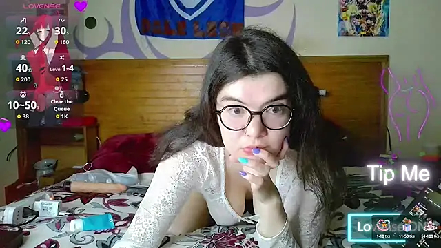 Snapshot of MilahHot13 chatting on 09-14-25, 01:38 MilahHot13 online show from 09-14-25, 01:38