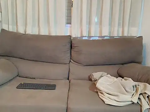 Snapshot of Geishastudios chatting on 11-13-25, 09:52 Geishastudios online show from 11-13-25, 09:52