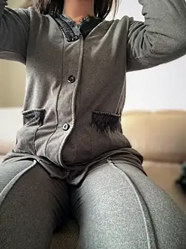 Snapshot of hot_girl_dina chatting on 02-23-25, 09:33 hot girl dina online show from 02-23-25, 09:33