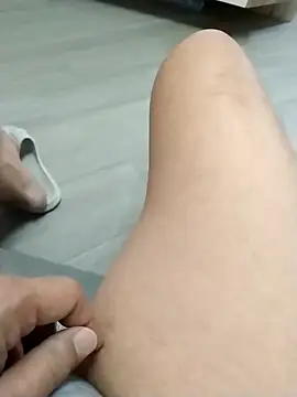 Snapshot of Dannydy2015 chatting on 02-12-26, 12:33 Dannydy2015 online show from 02-12-26, 12:33