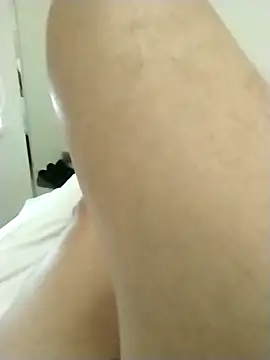 Snapshot of Dannydy2015 chatting on 02-15-26, 06:32 Dannydy2015 online show from 02-15-26, 06:32