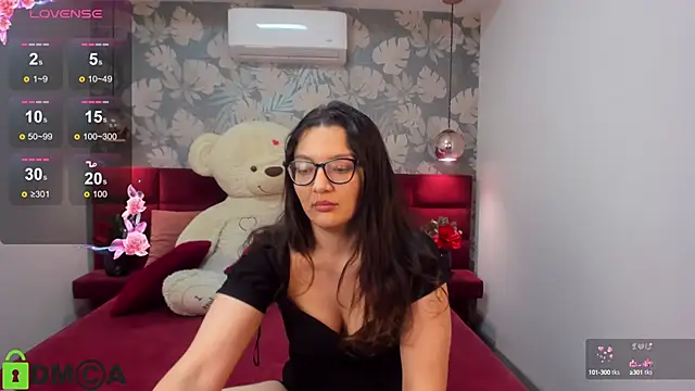 Snapshot of ZarifaBev chatting on 02-17-25, 04:53 ZarifaBev online show from 02-17-25, 04:53