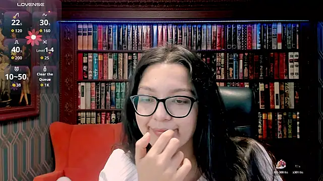 Snapshot of ZarifaBev chatting on 10-19-25, 09:59 ZarifaBev online show from 10-19-25, 09:59