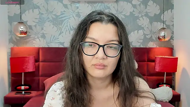 Snapshot of ZarifaBev chatting on 11-01-25, 12:51 ZarifaBev online show from 11-01-25, 12:51