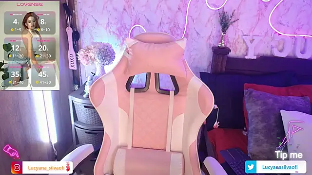 LucyanaSilva online show from 11-06-25, 04:19