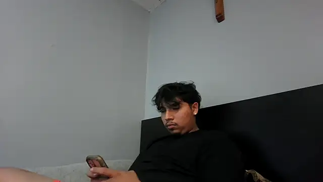 Snapshot of meximaloo1 chatting on 10-16-25, 05:14 meximaloo1 online show from 10-16-25, 05:14