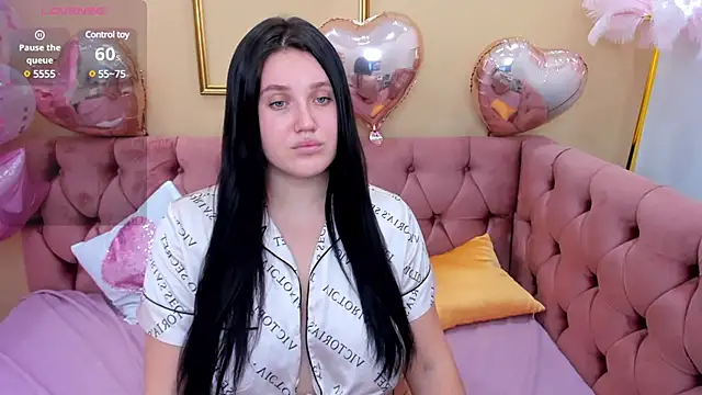 Snapshot of Kassandra__grey chatting on 02-13-25, 07:13 Kassandra grey online show from 02-13-25, 07:13