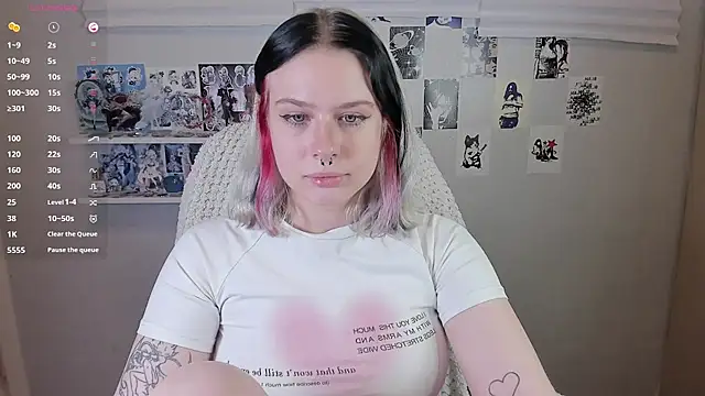 tender kiitty online show from 11-12-25, 03:45