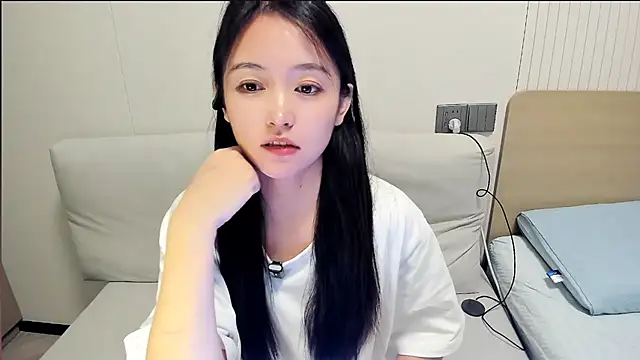 Snapshot of CN-Babycat chatting on 09-23-25, 10:29 CN-Babycat online show from 09-23-25, 10:29