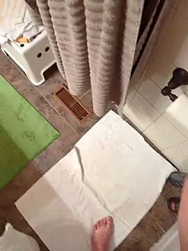 Snapshot of AndysBigOne chatting on 10-06-25, 08:17 AndysBigOne online show from 10-06-25, 08:17