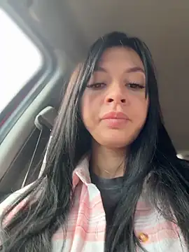 JulliaVegas online show from 05-03-26, 01:11