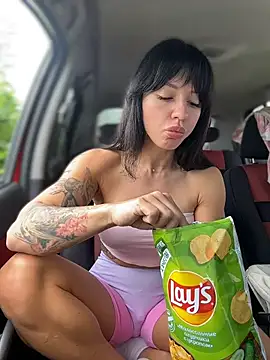 JulliaVegas online show from 07-30-26, 02:21