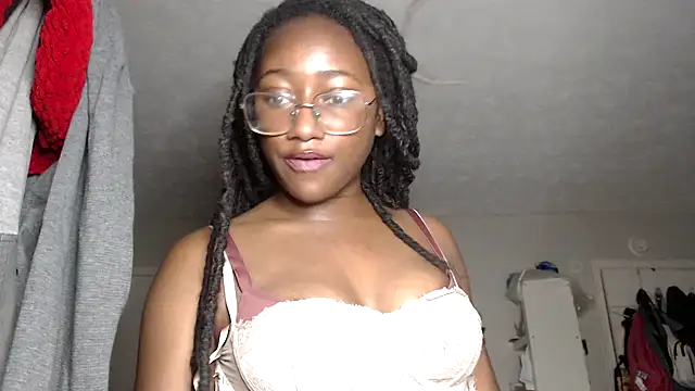 Snapshot of cum2mary_ chatting on 12-19-24, 11:03 cum2mary online show from 12-19-24, 11:03