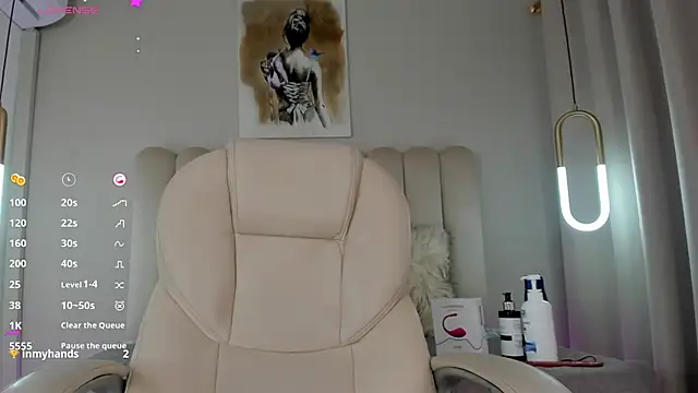 Snapshot of CharlotteDupontt chatting on 03-04-25, 05:24 CharlotteDupontt online show from 03-04-25, 05:24
