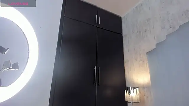Snapshot of CharlotteDupontt chatting on 03-19-25, 01:40 CharlotteDupontt online show from 03-19-25, 01:40