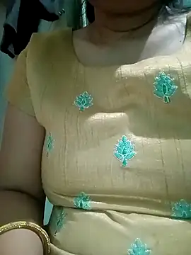 Snapshot of sunita-doll chatting on 04-07-26, 06:41 sunita-doll online show from 04-07-26, 06:41