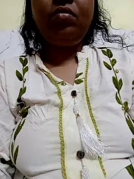 Snapshot of sunita-doll chatting on 05-24-26, 10:53 sunita-doll online show from 05-24-26, 10:53