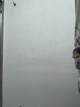 Snapshot of Mat_Vergara20 chatting on 12-23-24, 01:45 Mat Vergara20 online show from 12-23-24, 01:45