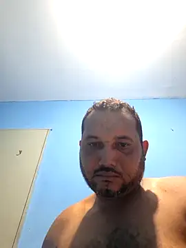 Snapshot of alexjs84 chatting on 03-18-26, 02:37 alexjs84 online show from 03-18-26, 02:37