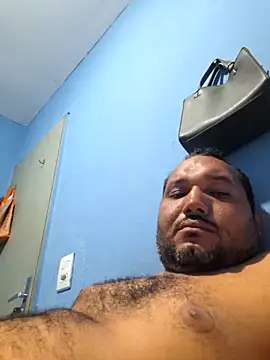 Snapshot of alexjs84 chatting on 04-03-26, 01:14 alexjs84 online show from 04-03-26, 01:14