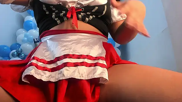 Danniela18  online show from 09-23-25, 12:08