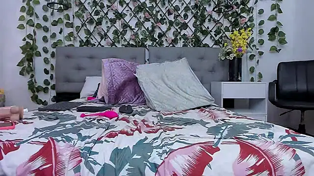 hotmature1 online show from 03-20-25, 05:36