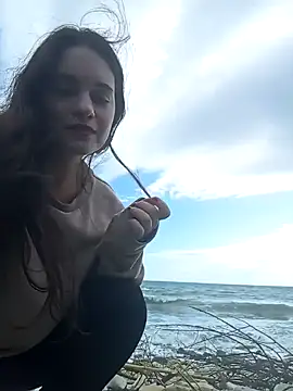 Snapshot of Eleni_Pappa chatting on 02-02-25, 10:24 Eleni Pappa online show from 02-02-25, 10:24