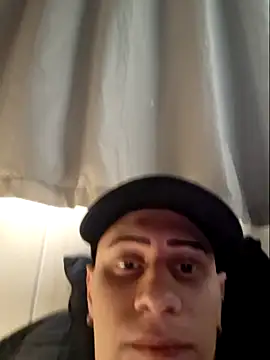 Snapshot of Leinad27 chatting on 11-09-25, 03:10 Leinad27 online show from 11-09-25, 03:10