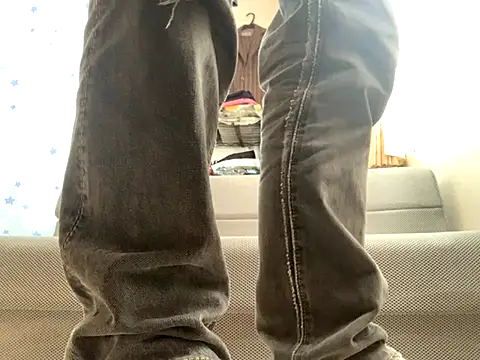 Snapshot of kuma0908 chatting on 09-14-25, 12:21 kuma0908 online show from 09-14-25, 12:21