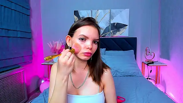 Curvy Dynamite  online show from 03-15-25, 01:08