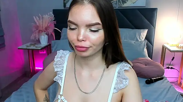 Curvy Dynamite  online show from 09-10-25, 01:16