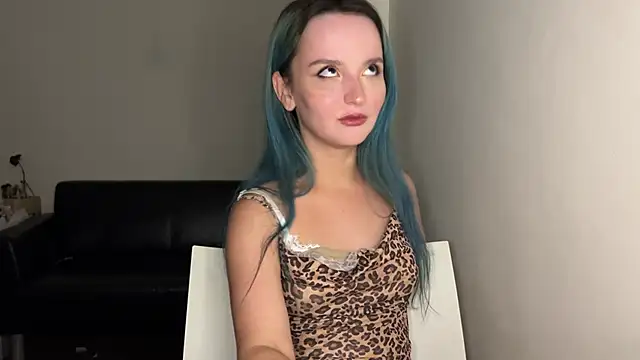 bumble bee online show from 03-04-25, 02:21