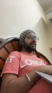 Arsh Loves Luv online show from 12-27-24, 03:37