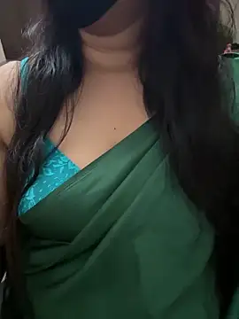 Snapshot of Akhi_Akshaya chatting on 12-18-24, 06:21 Akhi Akshaya online show from 12-18-24, 06:21