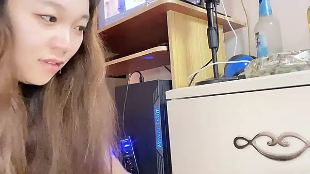 Snapshot of Z30966903S chatting on 03-16-25, 01:06 Z30966903S online show from 03-16-25, 01:06