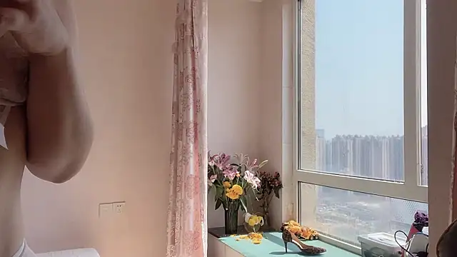 Snapshot of Z30966903S chatting on 03-22-25, 06:00 Z30966903S online show from 03-22-25, 06:00