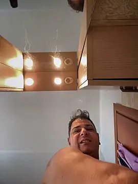 SecretlyDD online show from 02-20-25, 08:39