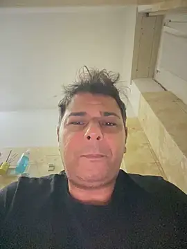 SecretlyDD online show from 03-18-25, 01:32