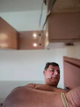 SecretlyDD online show from 02-18-26, 09:16